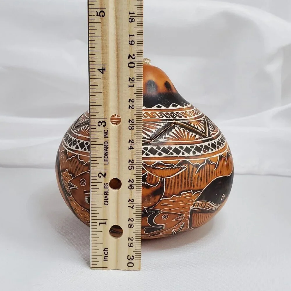 VTG Peruvian Folk Art Hand Carved Gourd w/Lid Trinket Box Whales Fish Sea Life - Picture 14 of 16